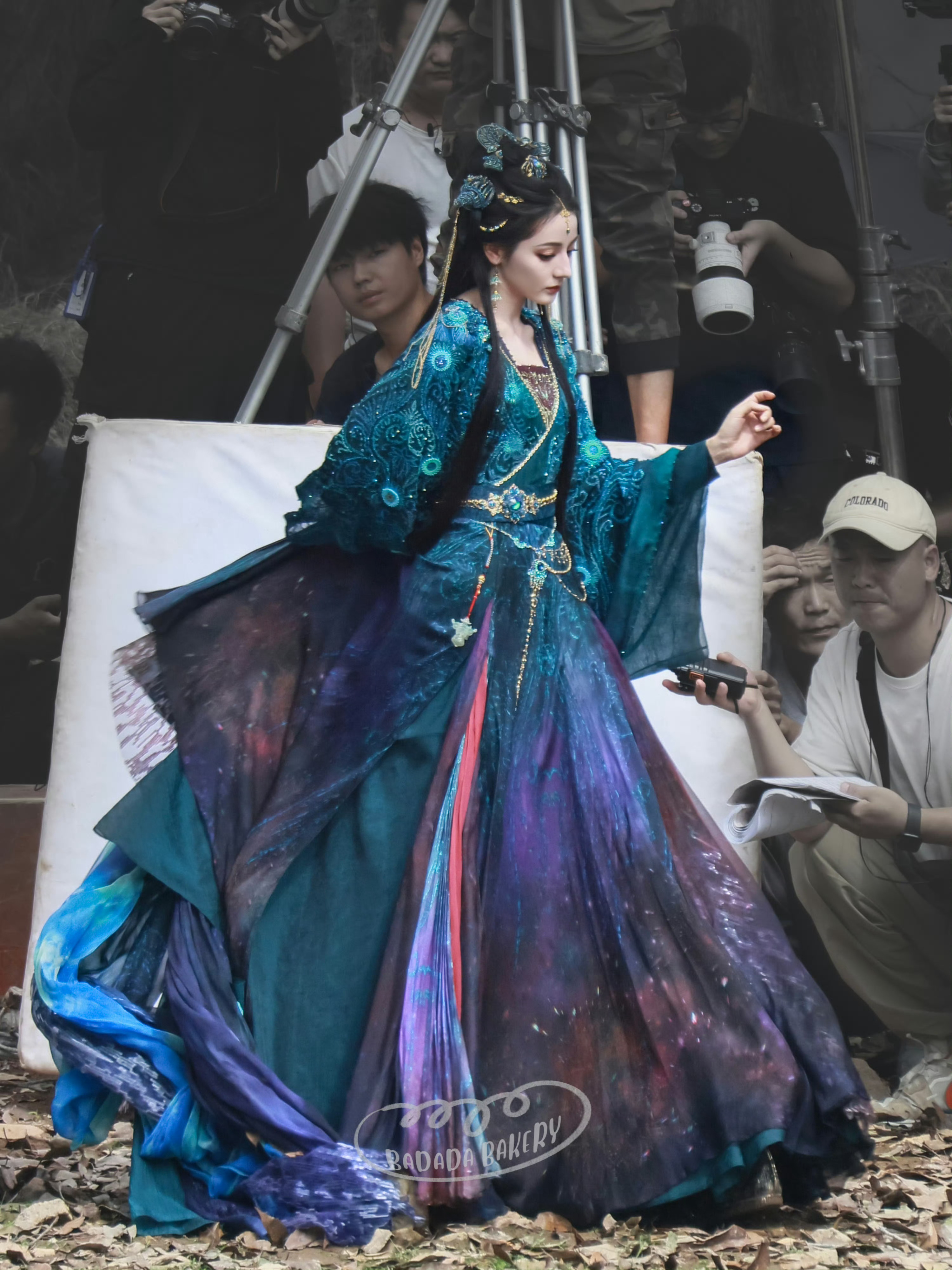 女帝的裙摆（剧里到时候也会认真淘一下类似的镜头