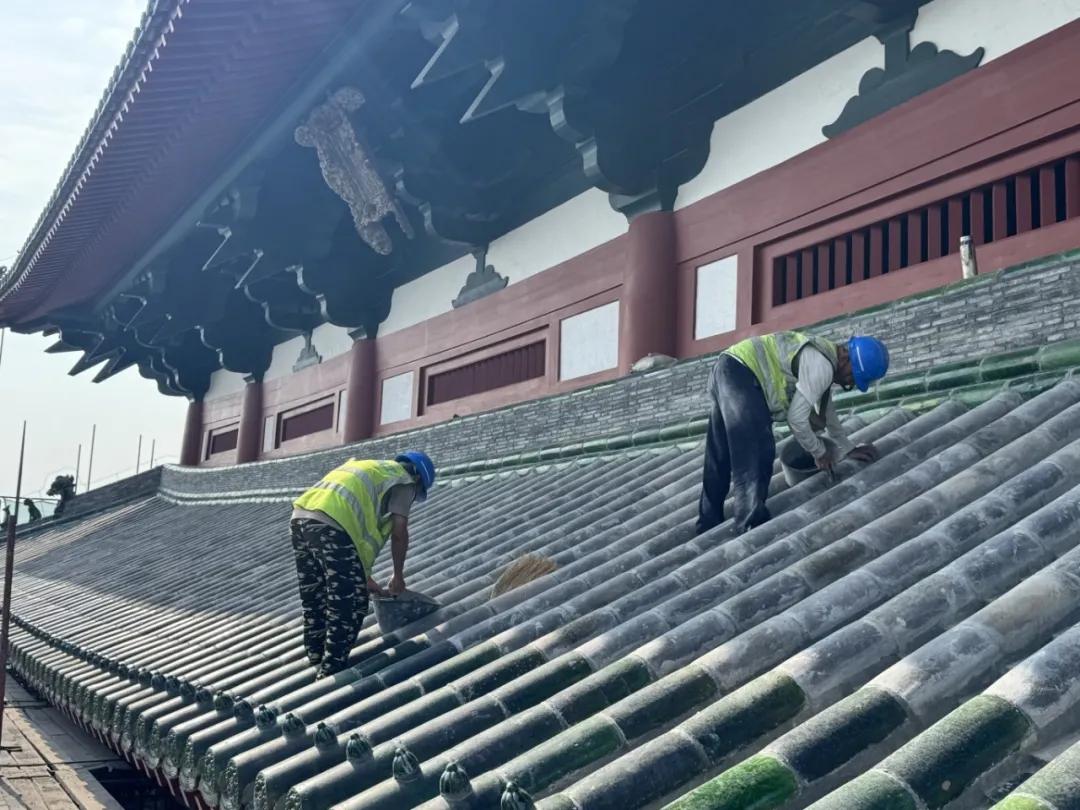 【隆兴寺大悲阁及其东西耳阁保护工程预计年底完工】隆兴寺大悲阁是寺院核心标志性建筑