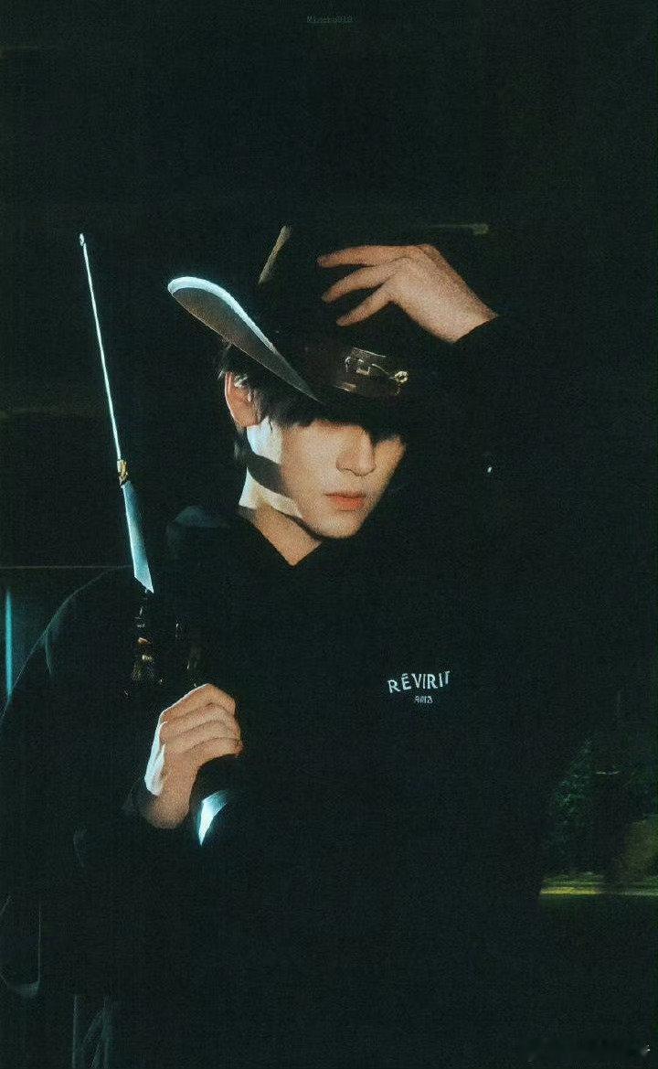 心相印水仙后遗症👇红黑还是黑红田栩宁变装 ​​​