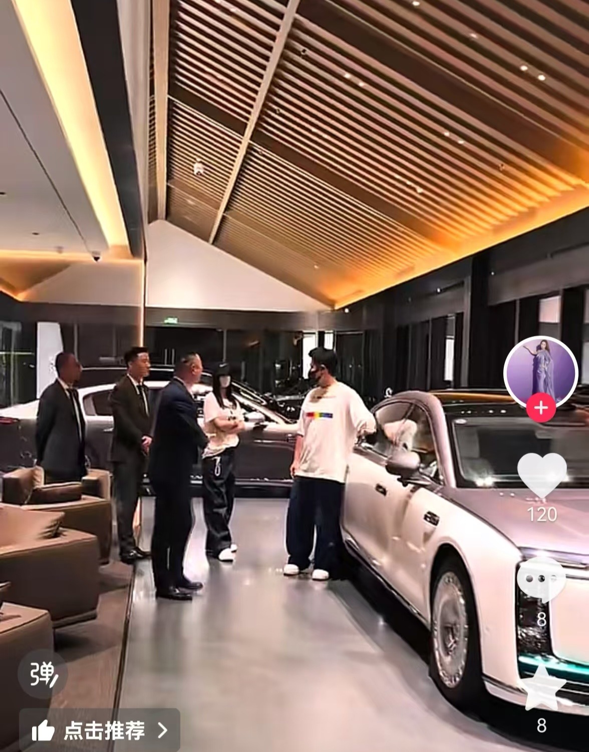 某音上看到陈赫又来增购尊界v800 了，老车主的NPS这不就体现出来了