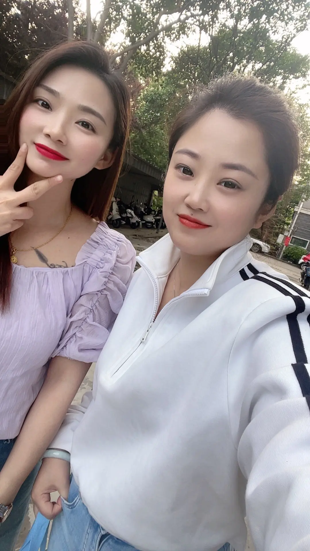 中国🇨🇳女人流血流汗！不流泪