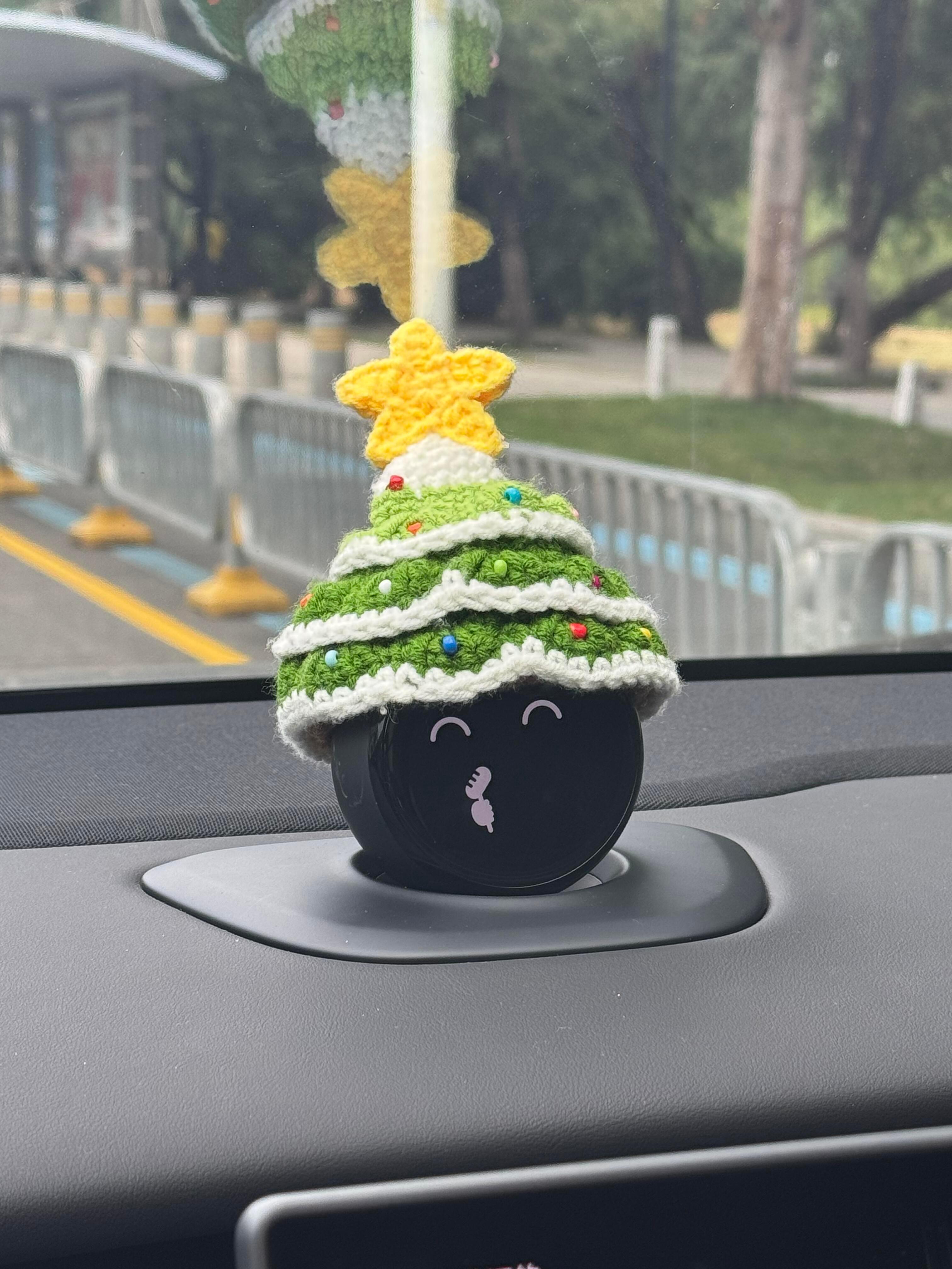 谁能拒绝给nomi安排一顶可可爱爱的小帽子呢！每次语音唤醒都觉得更可爱了