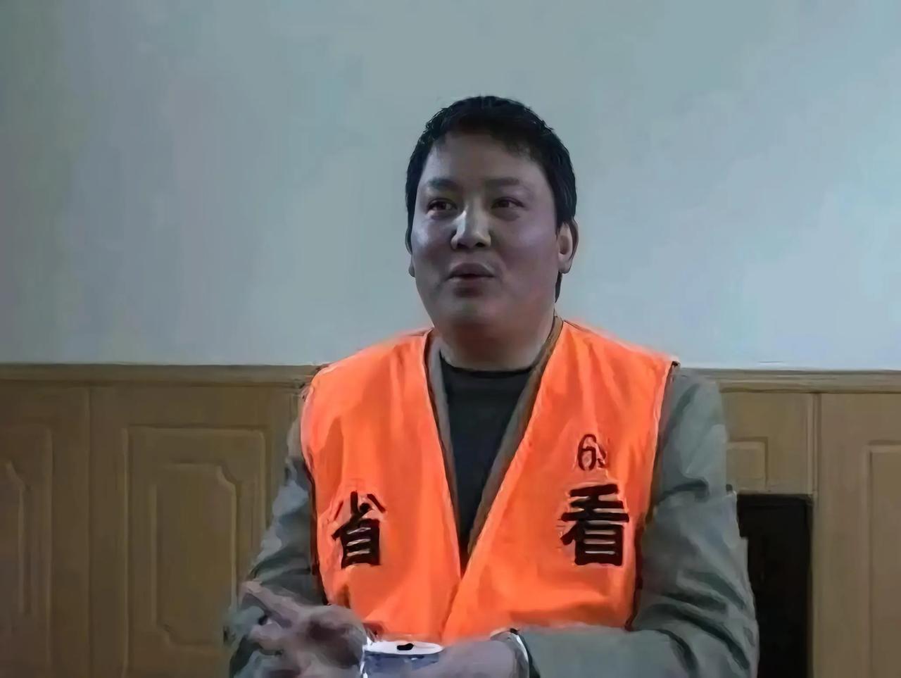 最近电视剧《扫毒风暴》热播，主角卢少骅的原型就是大毒枭刘招华，自媒体对刘招华大加