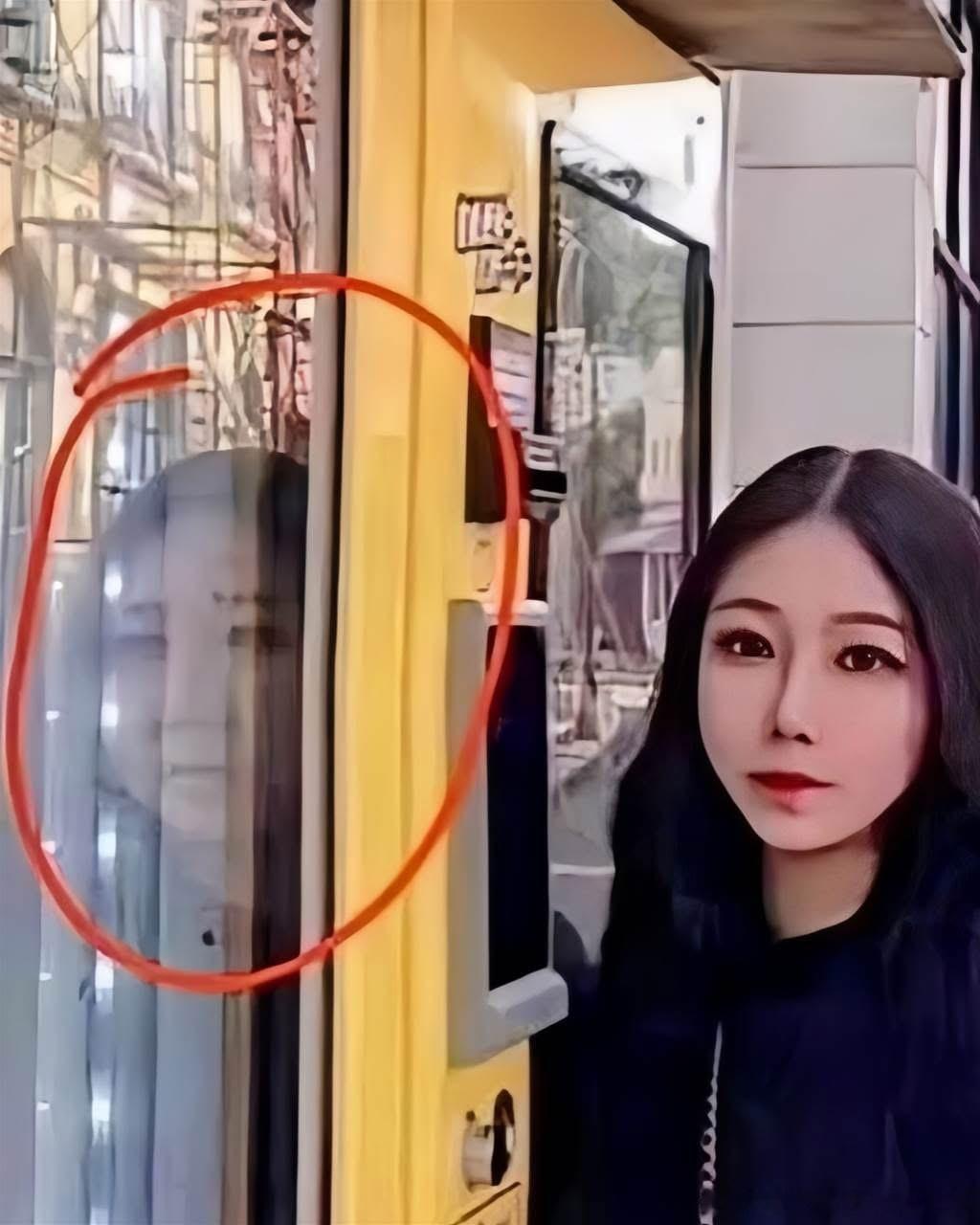 諸葛臥龍反忽小隊