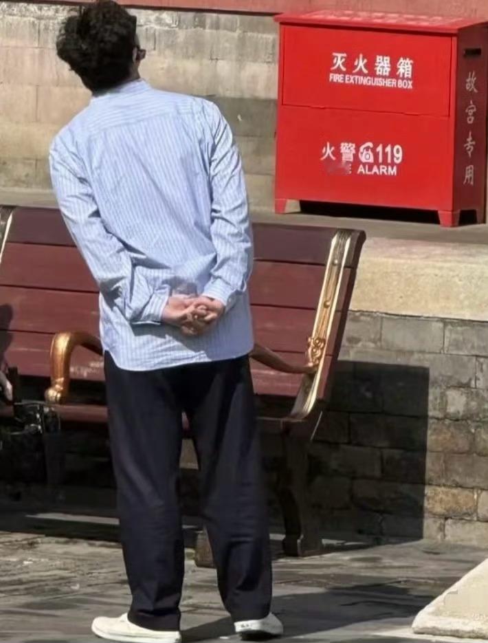 有不少网友在故宫偶遇陈奕迅！故宫偶遇陈奕迅 ​​​