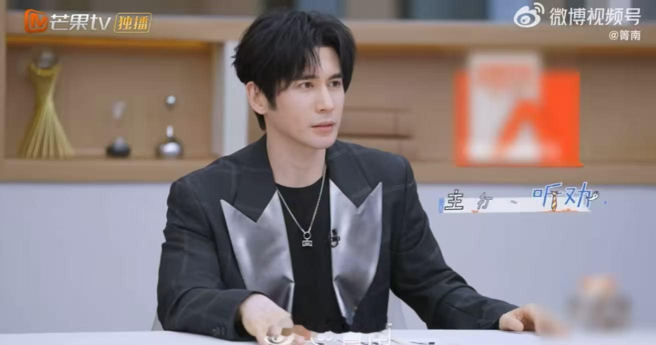 钟丽缇张伦硕到底轻信了多少人 张伦硕投资赔了，钟丽缇借钱要不回来。别人是夫妻同心