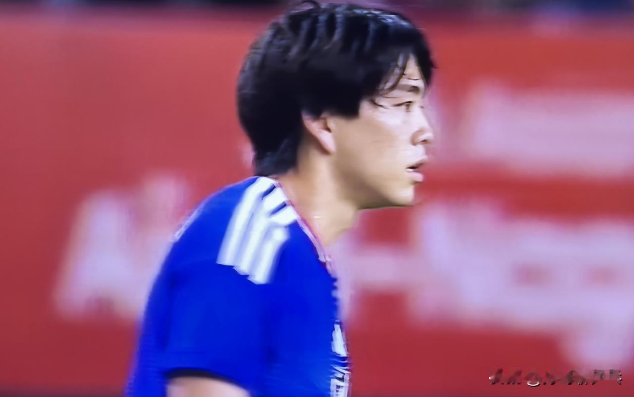 乌兹别克斯坦守门员立了大功！

在亚运会男足半决赛中，乌兹别克斯坦 1:0 领先
