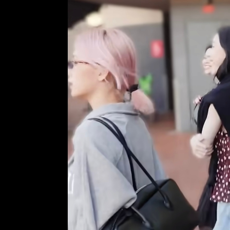 粉发小啾啾💕 