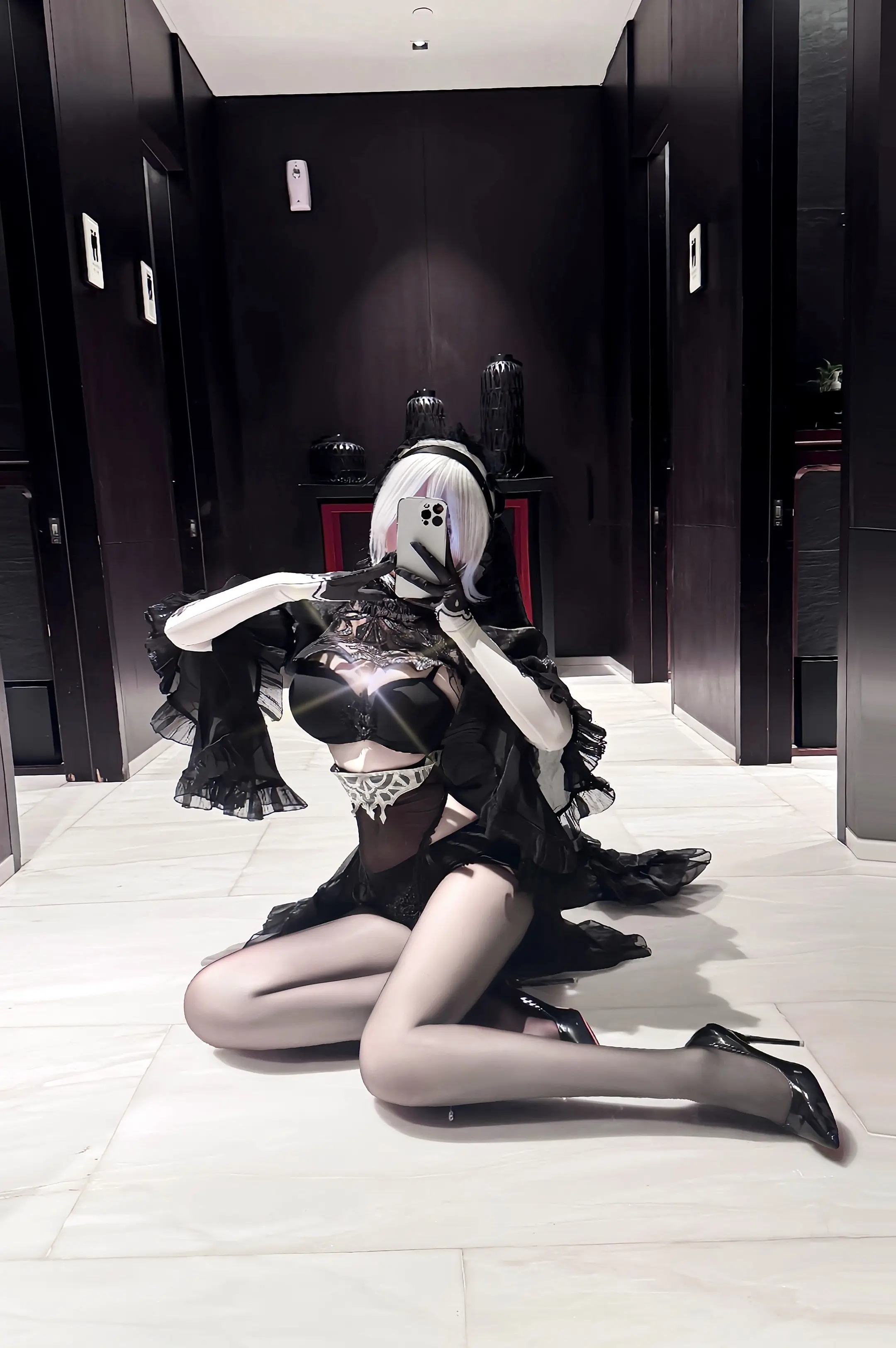 如果靠近你能感到一丝幸福，在痛苦我也愿意