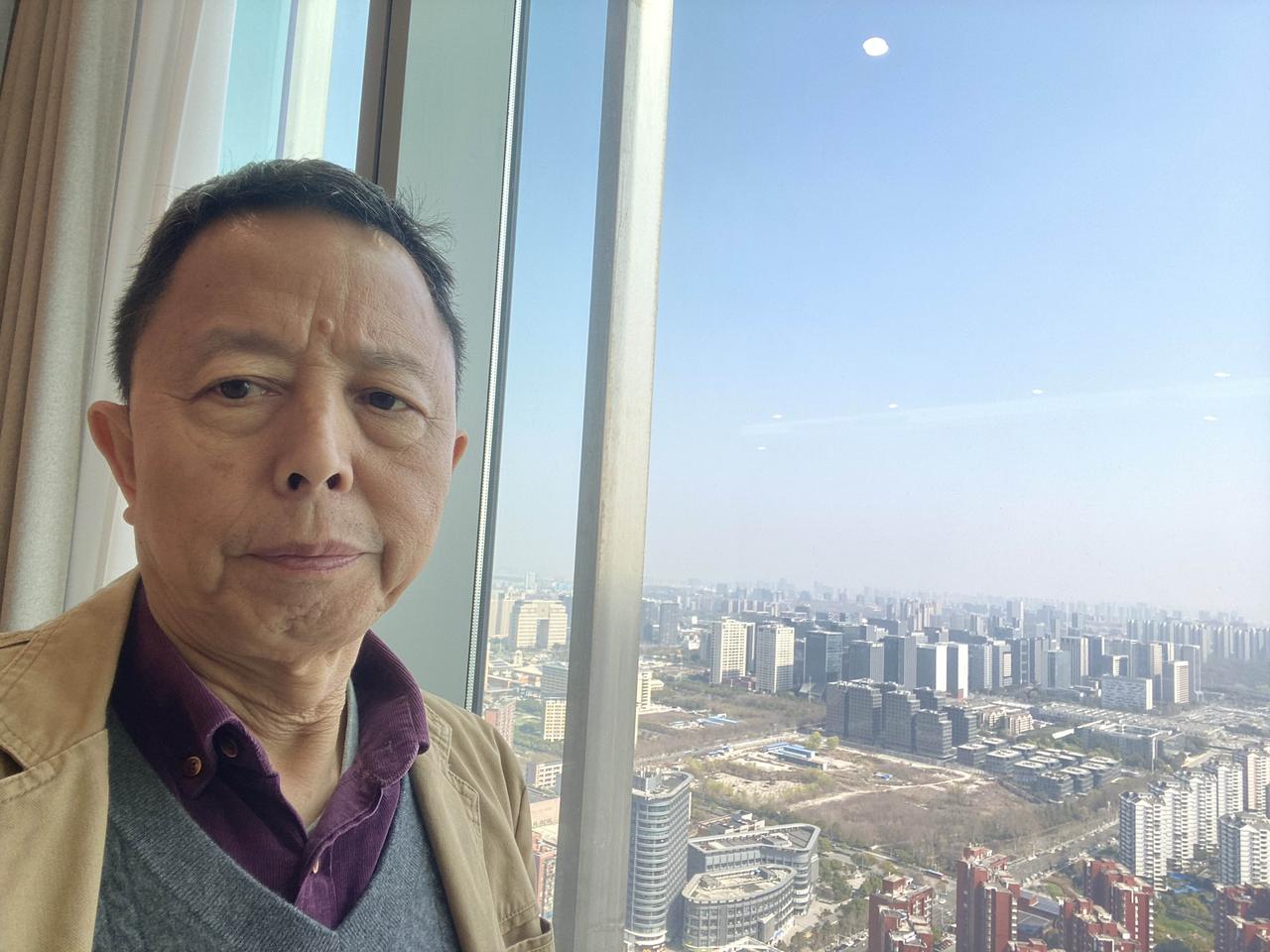 去南京的路上我和A l的讨论！
蒲子敏：今天我已经把历史问题讲清楚，你也同意了，