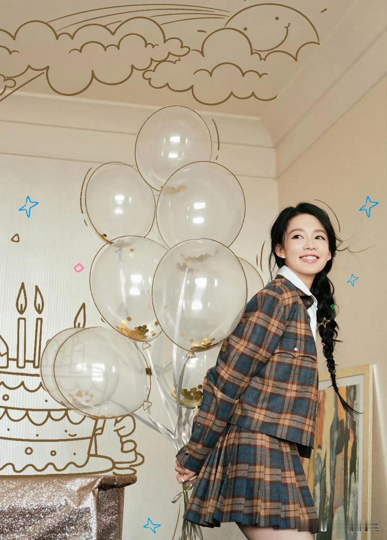 李沁，生日快乐！
无论岁月如何流转，你依旧是那颗璀璨的明珠，一个充满少女心动的姑