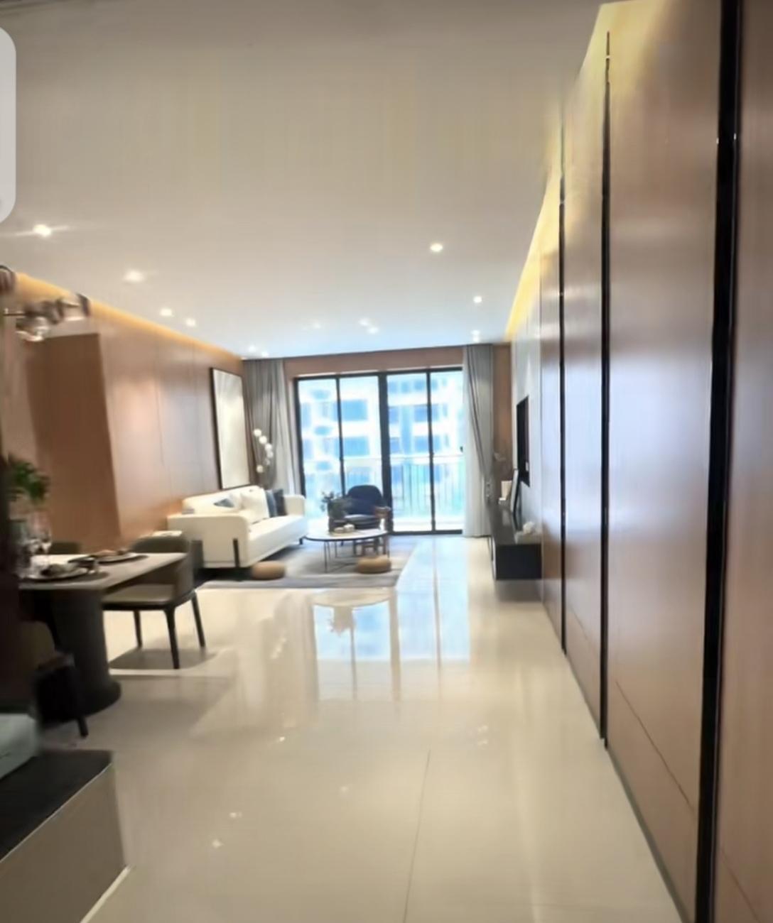 你见过这样的婆婆没？我单位有一位90后同事，她老公是广州白云区人，夫妻俩的月工资