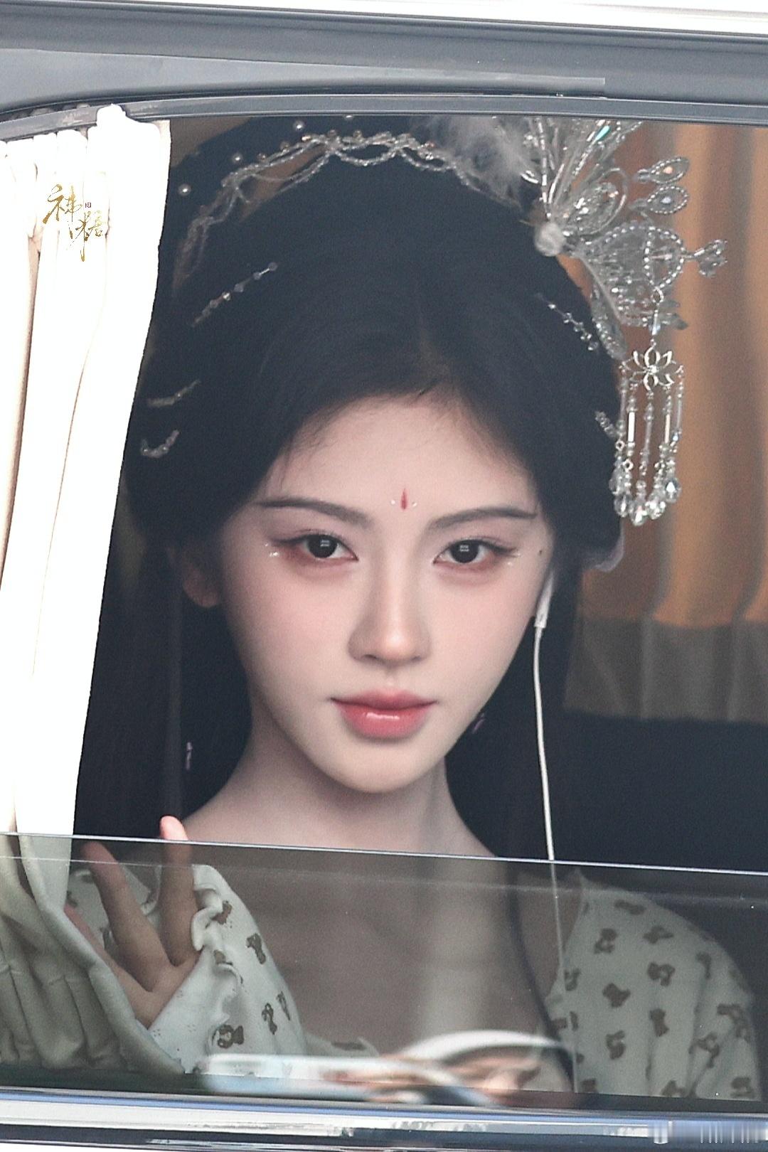 鞠婧祎鞠婧祎苏绿夏鞠婧祎万花世界 ᨳ⁺˳⋆. 放根逗猫棒在这 愿者上钩𐃆 ·̩