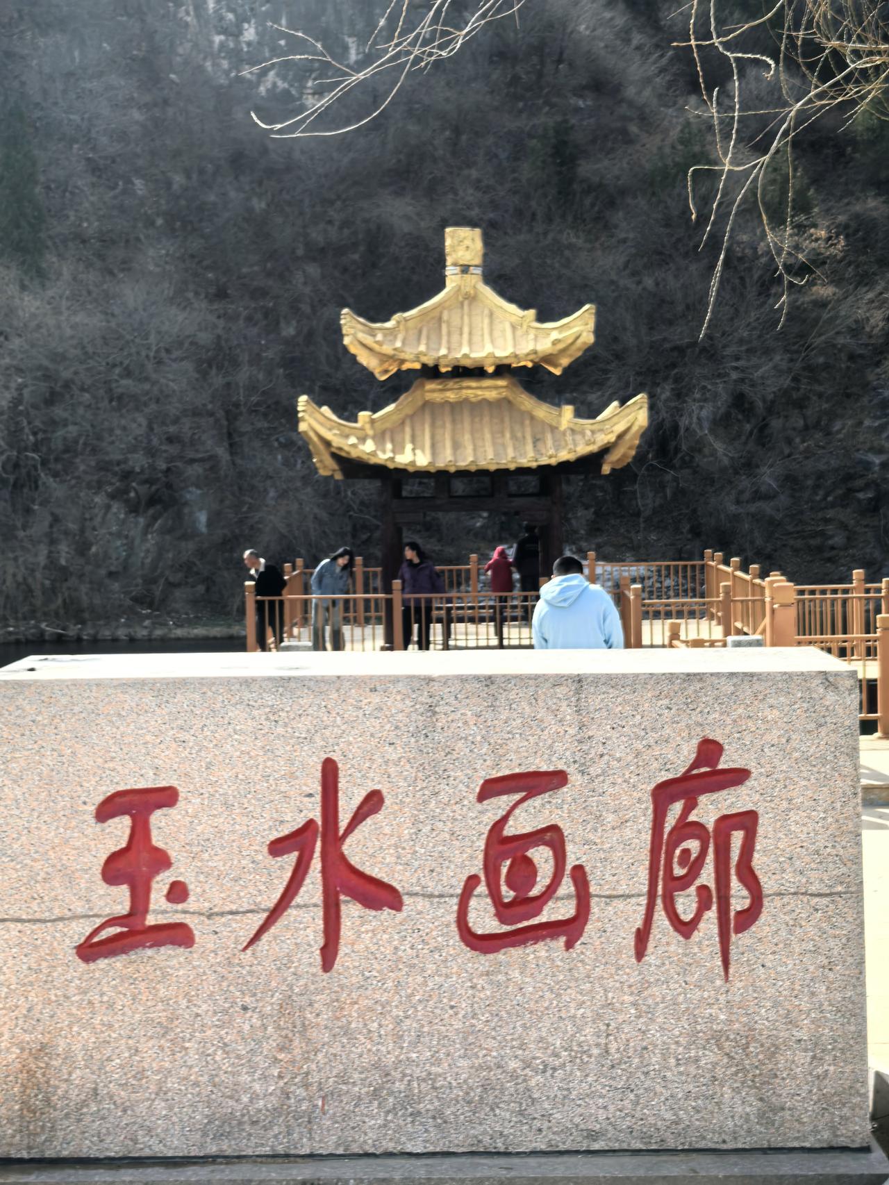 在战争中学习战争，从美伊战争看“不战而屈人之兵”。
俄乌战争让世界看到，闪电战打