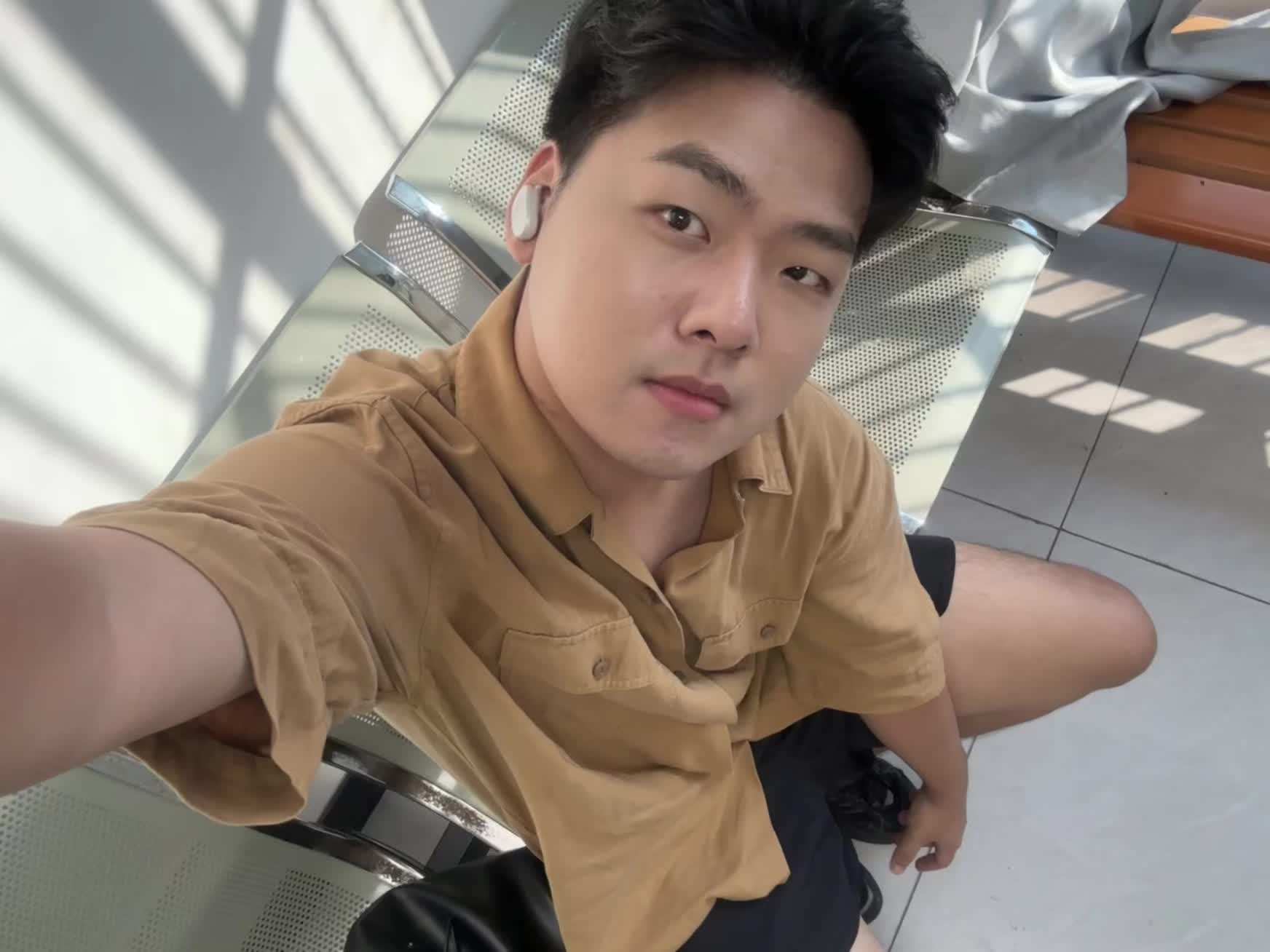 超载老师超绝油光痘痘肌