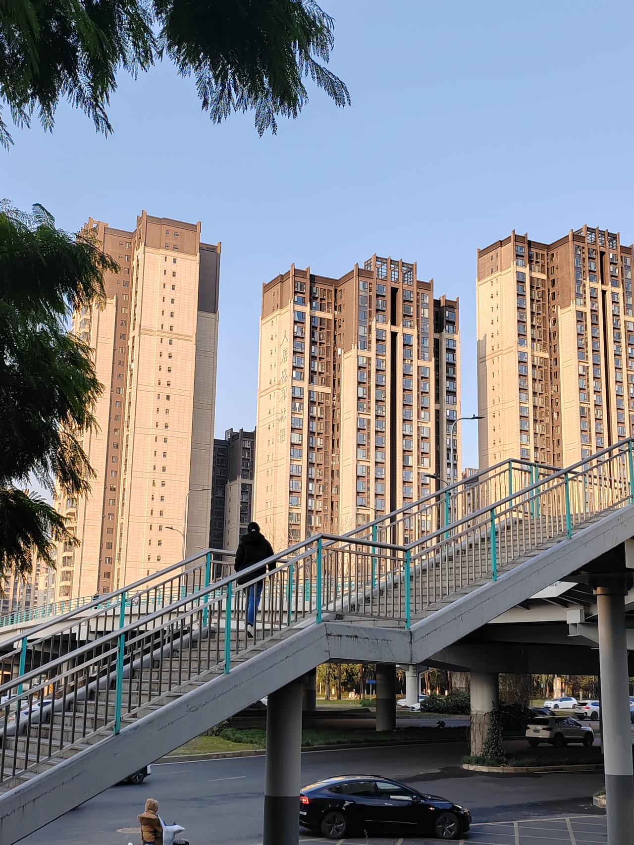 以下为你提供一些能查看四居装修效果图的链接，不同链接里包含了多种风格的四居装修效