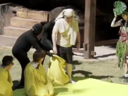 鹿晗看见陈赫想吃饺子了 陈赫怕不是自带饺子buff吧，鹿晗一看见他就馋饺子，套麻