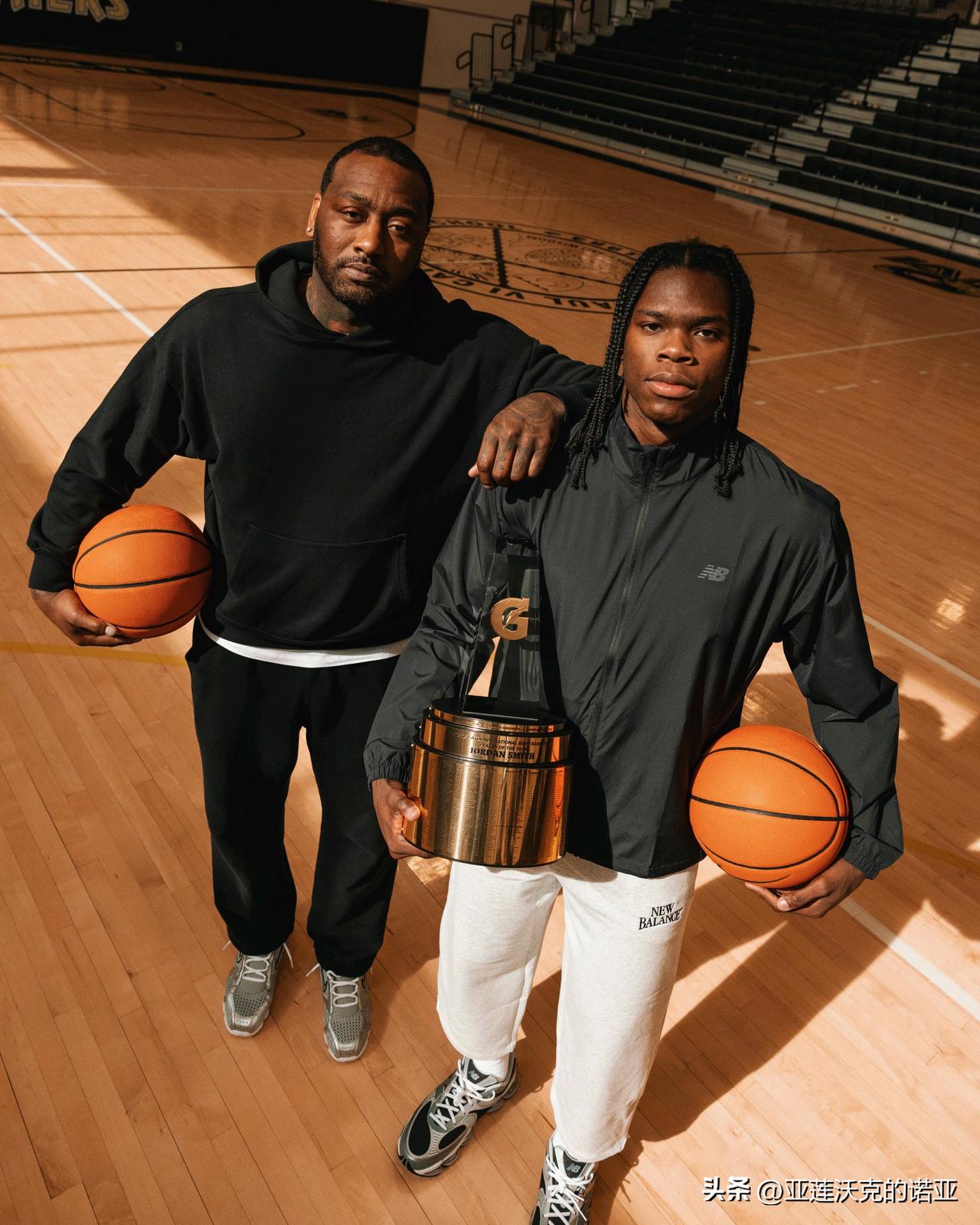 阿肯色后卫Jordan Smith Jr荣获佳得乐高中年度全美最佳球员，他儿时的