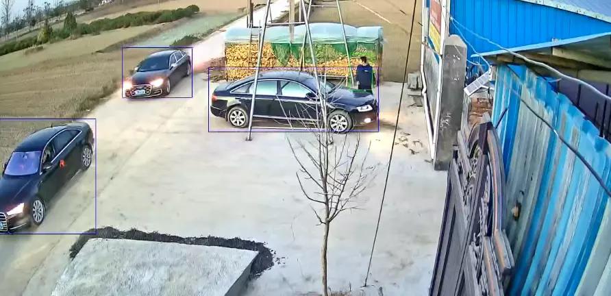 奥迪车主上班半路被“截胡”，身后跟了10辆婚车：大哥，你咋停工厂了？
 
“师傅