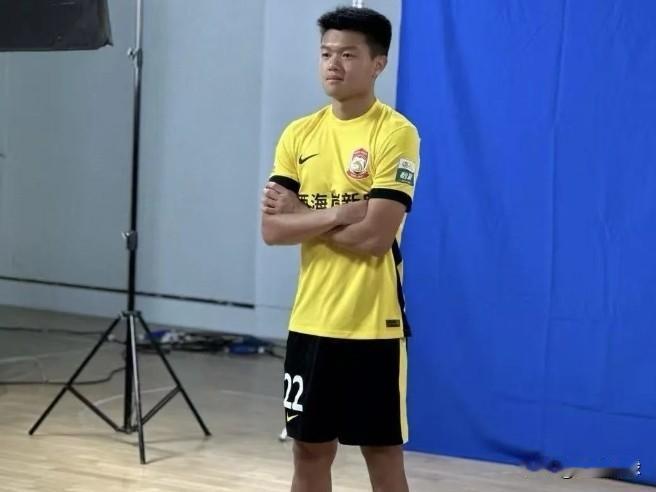 中超绯闻转会---杨希…如果说上海海港有意青岛西海岸杨希还在试探阶段，那么云南玉