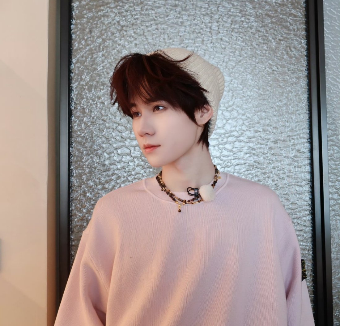 张真源状态都太太好啦～好帅好萌！录跑男的每一天都好幸福 ​​​