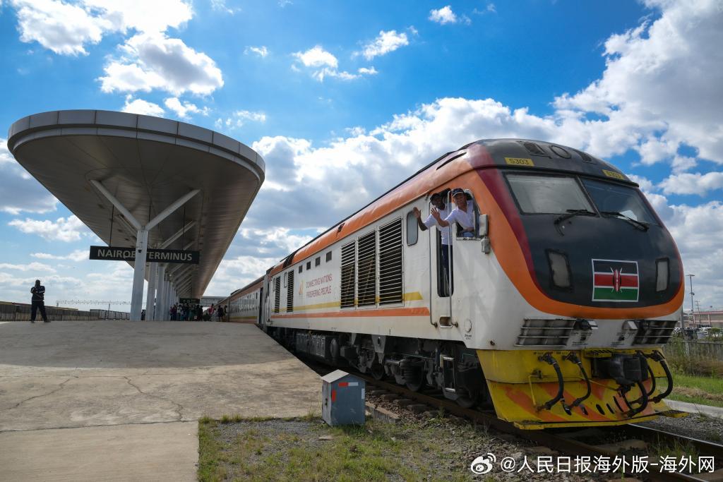 #海外网评# 【中非来往像“走亲戚”一样】每年1月，中国外交部长的行程表上总有一