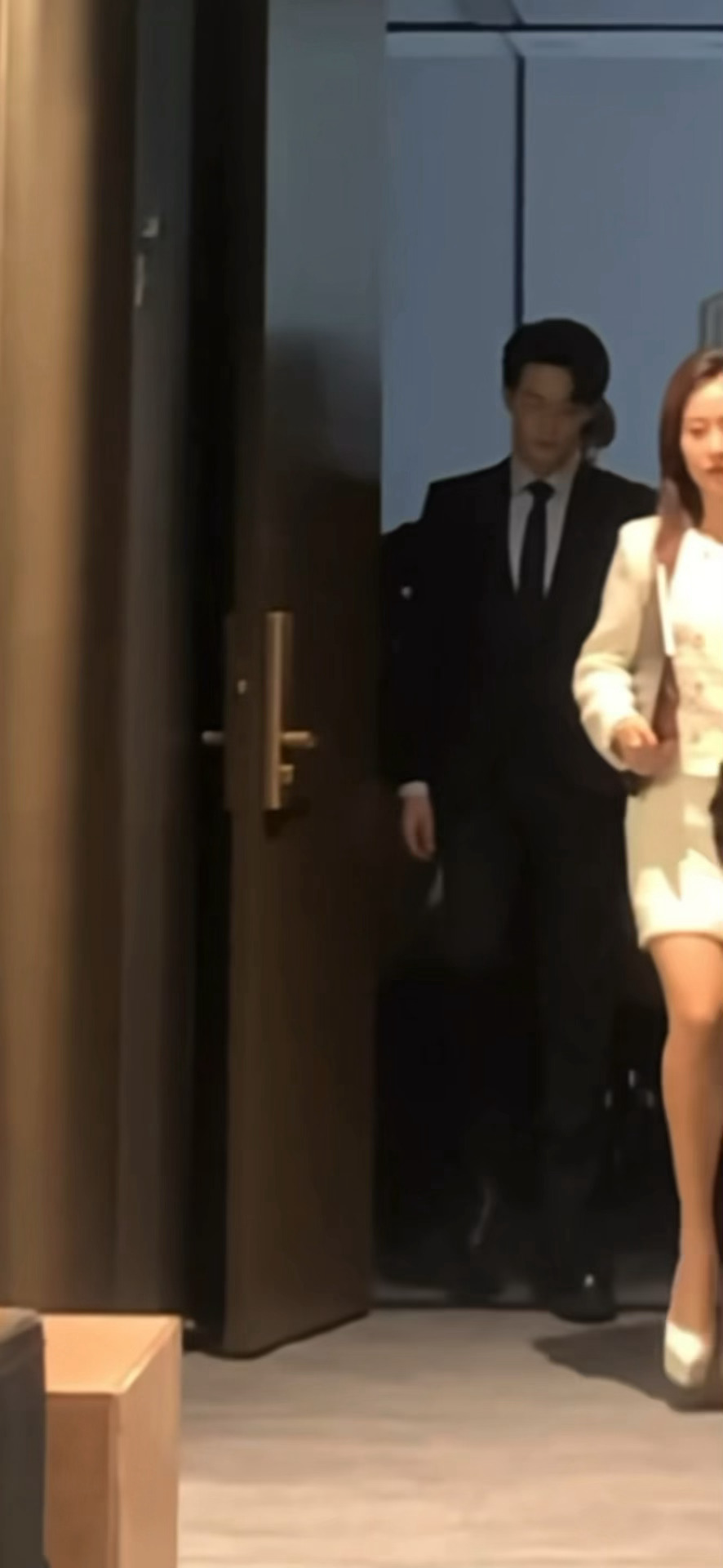 李总 鼓鼓的是什么