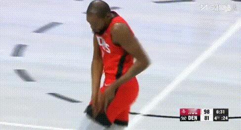 杜兰特：为啥跳舞？掘金多次搞我、谢泼德啊！
3节大比分落后后，掘金就输不起了：先