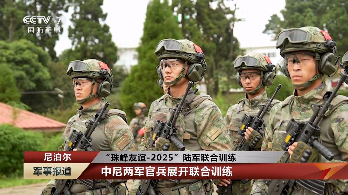 解放军抵达尼泊尔，印媒罕见安静，尼泊尔首都却乱了。

这两天，中国西藏军区一支劲
