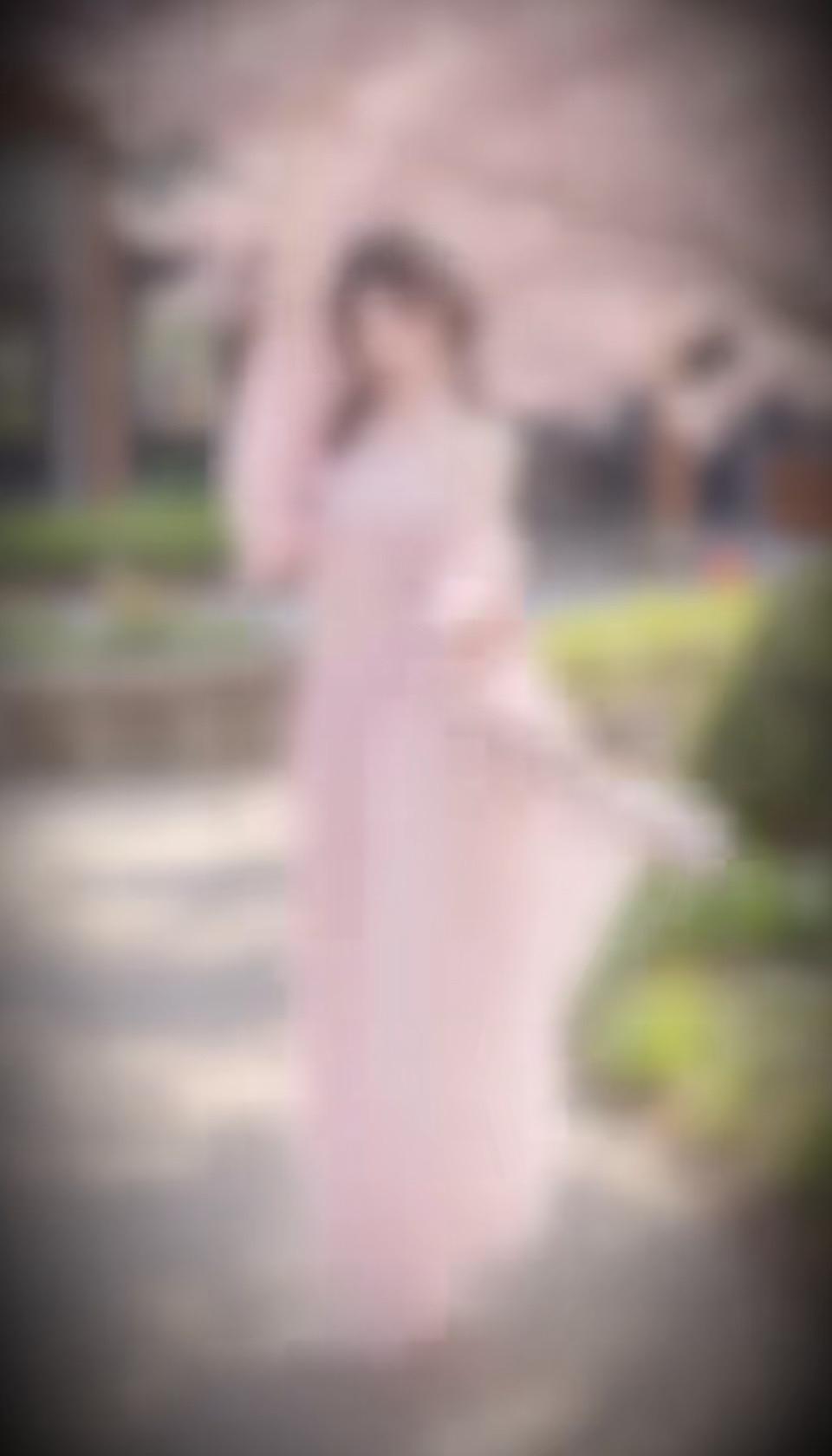 记录我的 2026，生活里满是人影在运动。
就像偶然翻到三年前朋友圈备份时，回忆