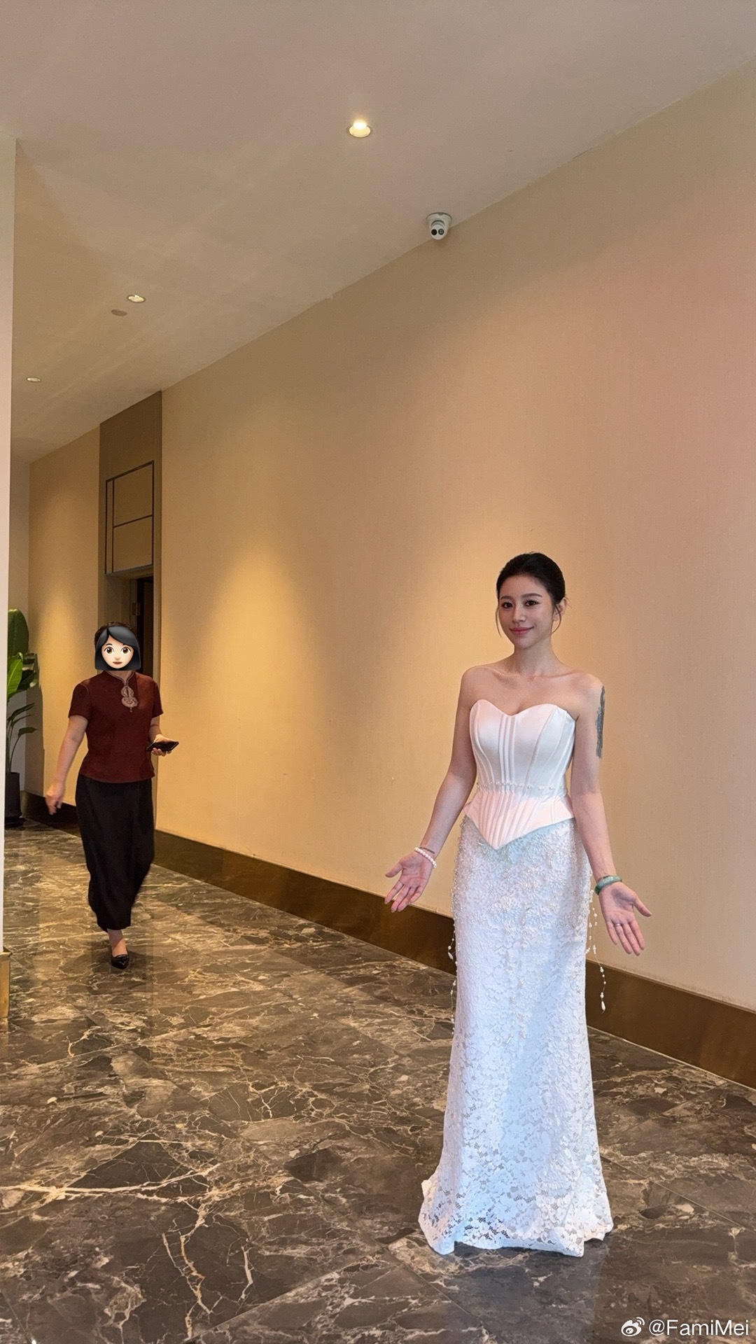 今天的礼服我很喜欢 