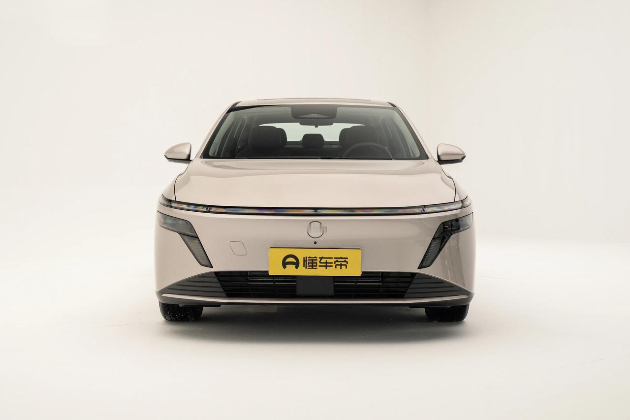 9.99万起的日产N6产品力如何？对比同价位其它车型有什么优势和缺点？别着急，让