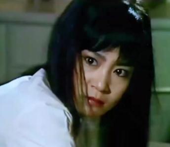 刘雪华版本的情深深雨濛濛大家看过吗？感觉剧情里面的角色都好暴力，动不动就是掴对方