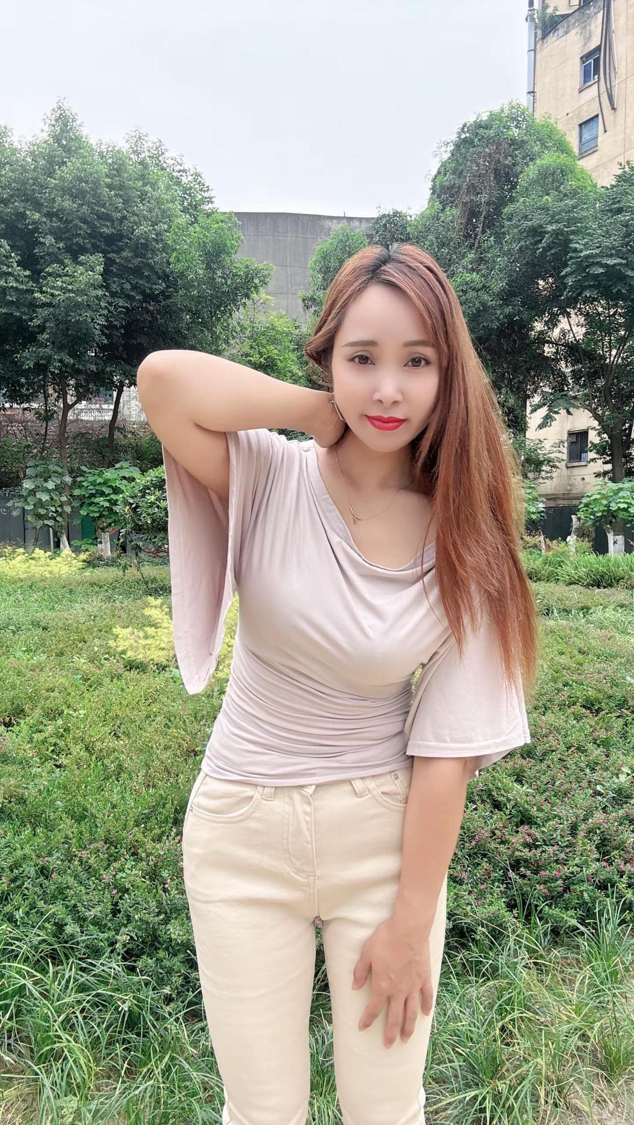88年的我，早就告别了廉价的情绪内耗。别人怎么看不重要，我自己怎么过才重要。
