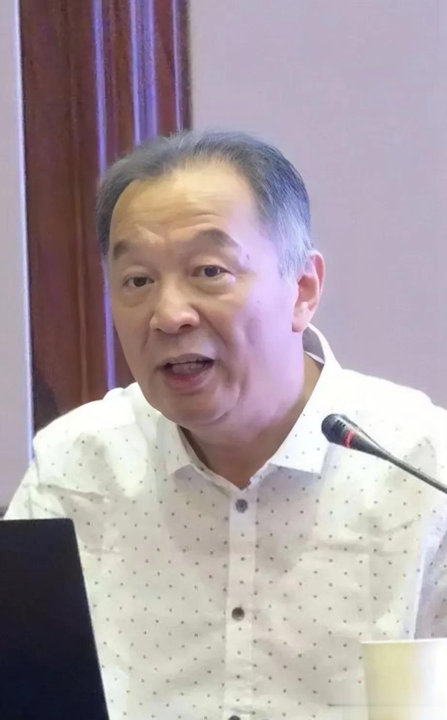 一次演讲中，温铁军说:我看了一个关于农村的种粮补贴报告，全国所有农村，国家补贴总