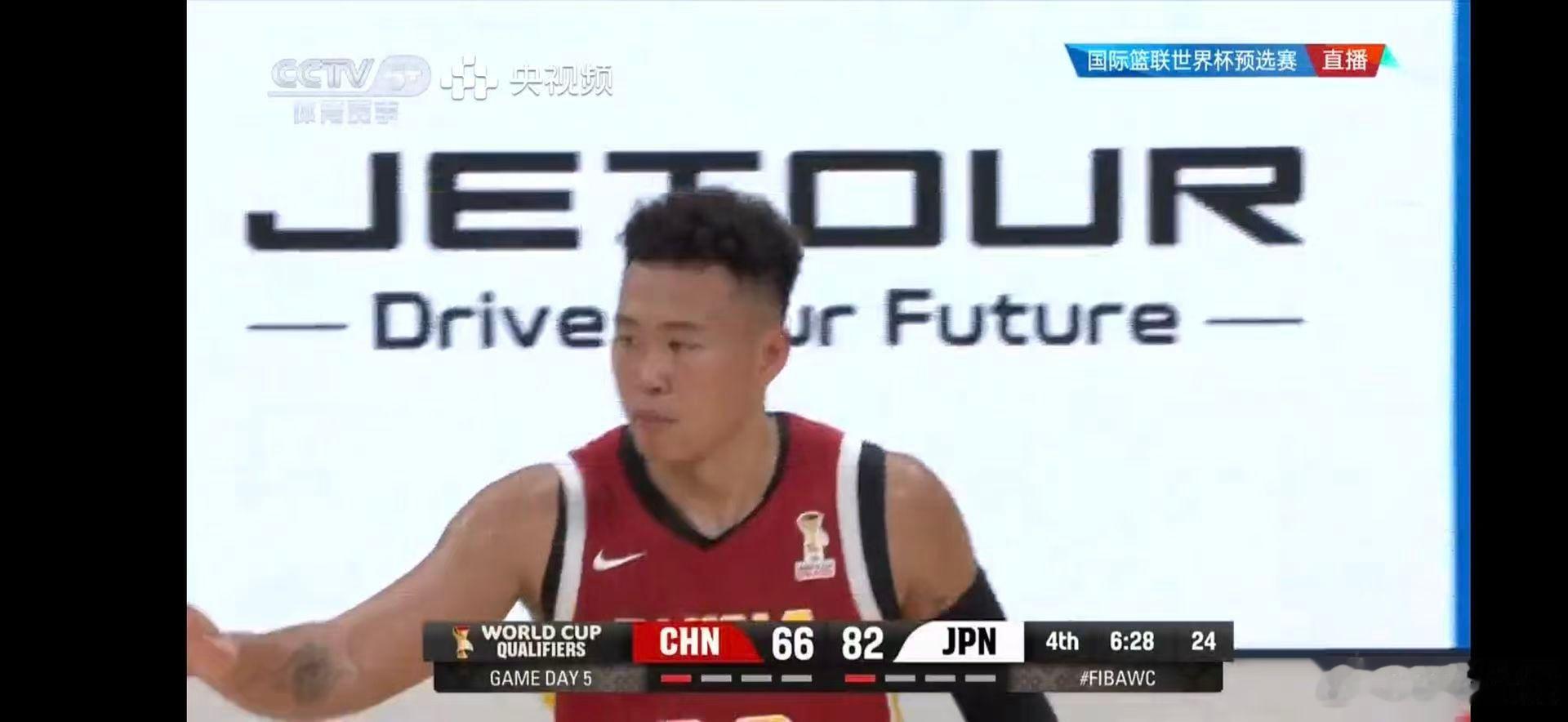 中国男篮不敌日本男篮中国男篮主场73:92惨遭日本复仇，丧失出线主动权，胡金秋神