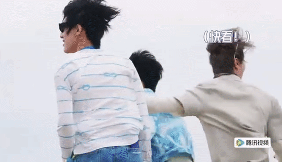 AI根本代替不了TOP也没听说TOP要进军演艺圈啊，原来是哥几个长久以来的默契，