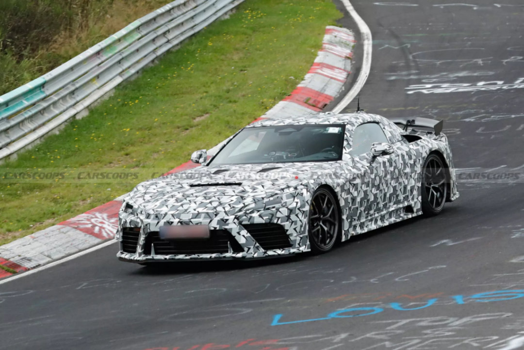 车市热门[超话] 当雷克萨斯LFR在纽伯格林赛道与奔驰AMG GT-R/Blac