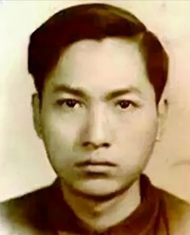 1982年8月15日，著名抗日英雄赵一曼的儿子，在家中自缢身亡。他叫陈掖贤，是北