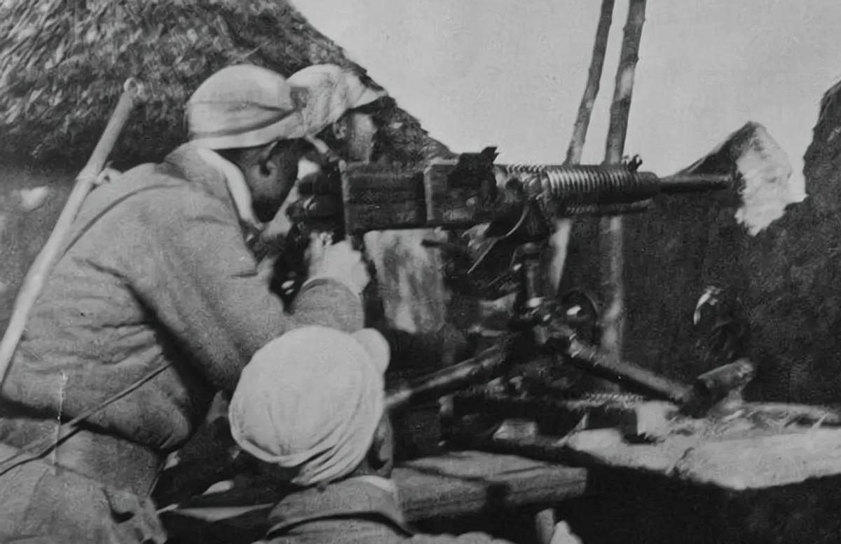 1943年8月，新四军13团伏击200多名日军，然而敌人进入伏击圈，人数竟然变成
