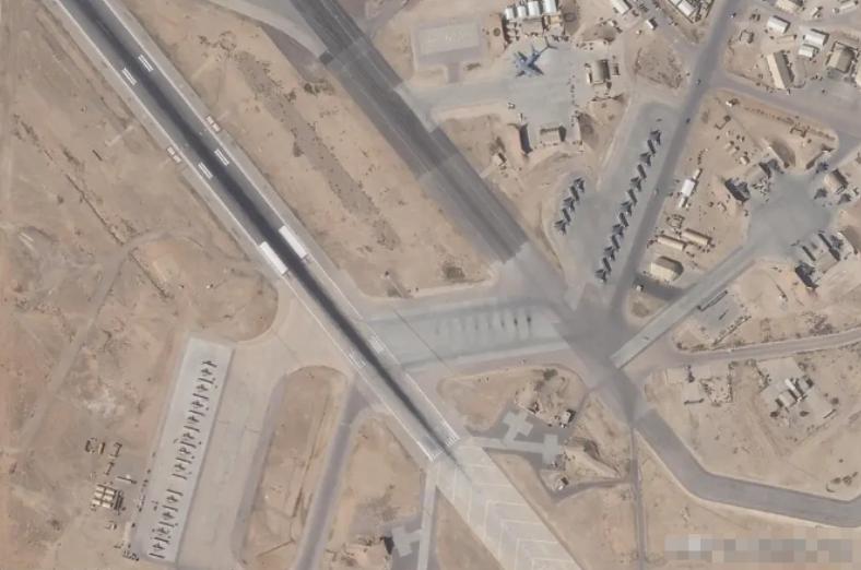 就在刚刚，中东又传出了震动全球的大动静。

当地时间3月4日，伊朗伊斯兰革命卫队