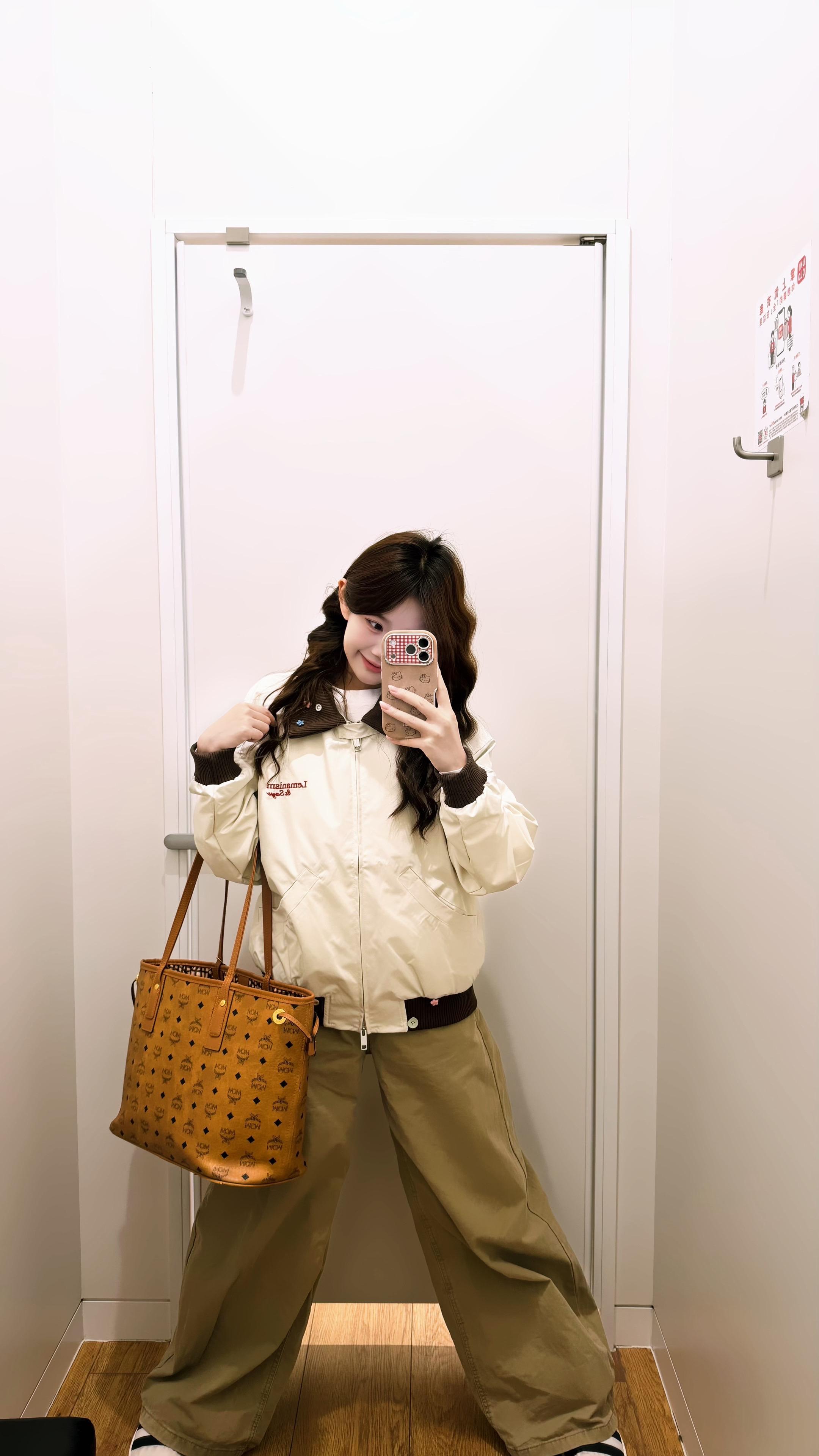 我只想和你挨着坐 然后说说话