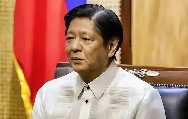 小马科斯政府又准备搞事了！是美国对他不满“敲打”？还是他领了“特殊指示”，回国就