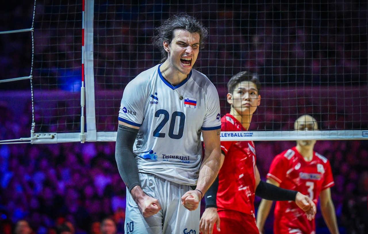 总决赛三四名决赛：斯洛文尼亚🇸🇮男排3-1战胜日本男排（25-21，26-2
