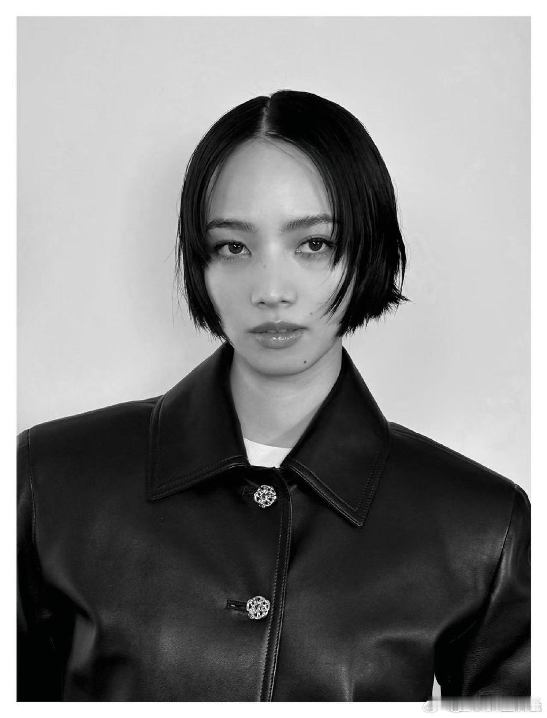 小松菜奈少和菅田将晖亲嘴吧 情侣相处久了真的会长得一样！小松菜奈近照曝光，五官和