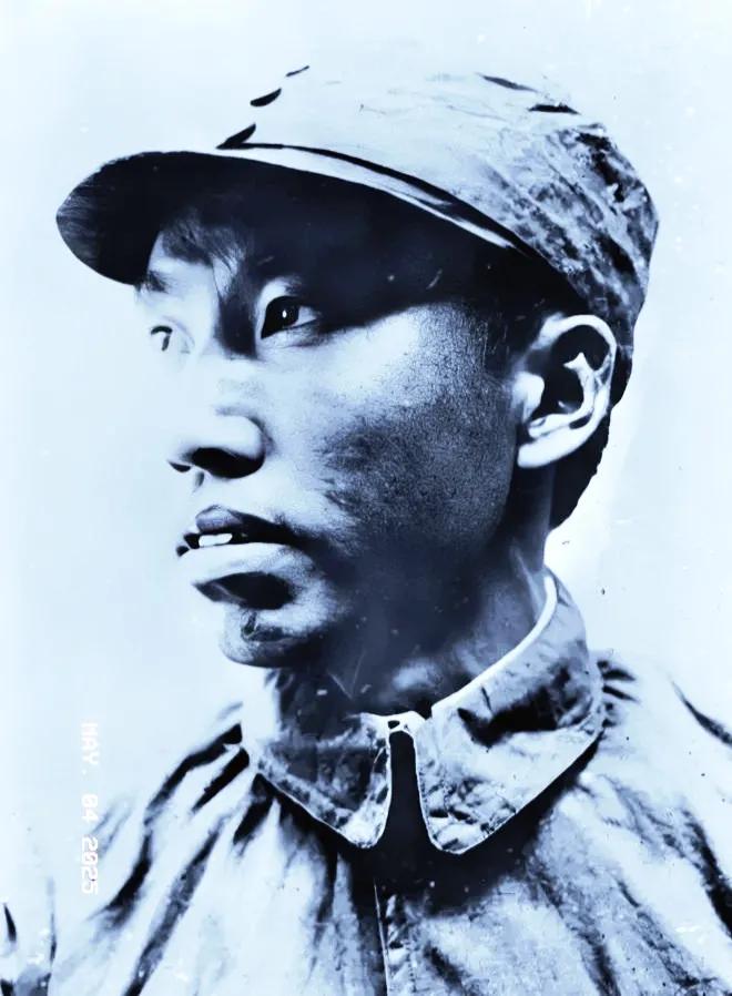 信仰的力量（四）
左权将军（1905年3月15日-1942年5月25日）
194