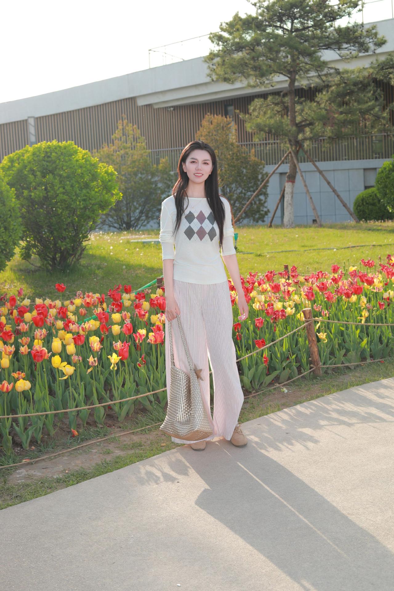 人像摄影约拍跟拍转账成交 我镜头里的美女晋阳湖公园人像原创摄影快乐星期六