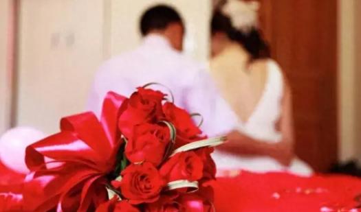 西安，24岁女子身患尿毒症，为了活下去，她在病友群里发布征婚启事说：“如果你把你
