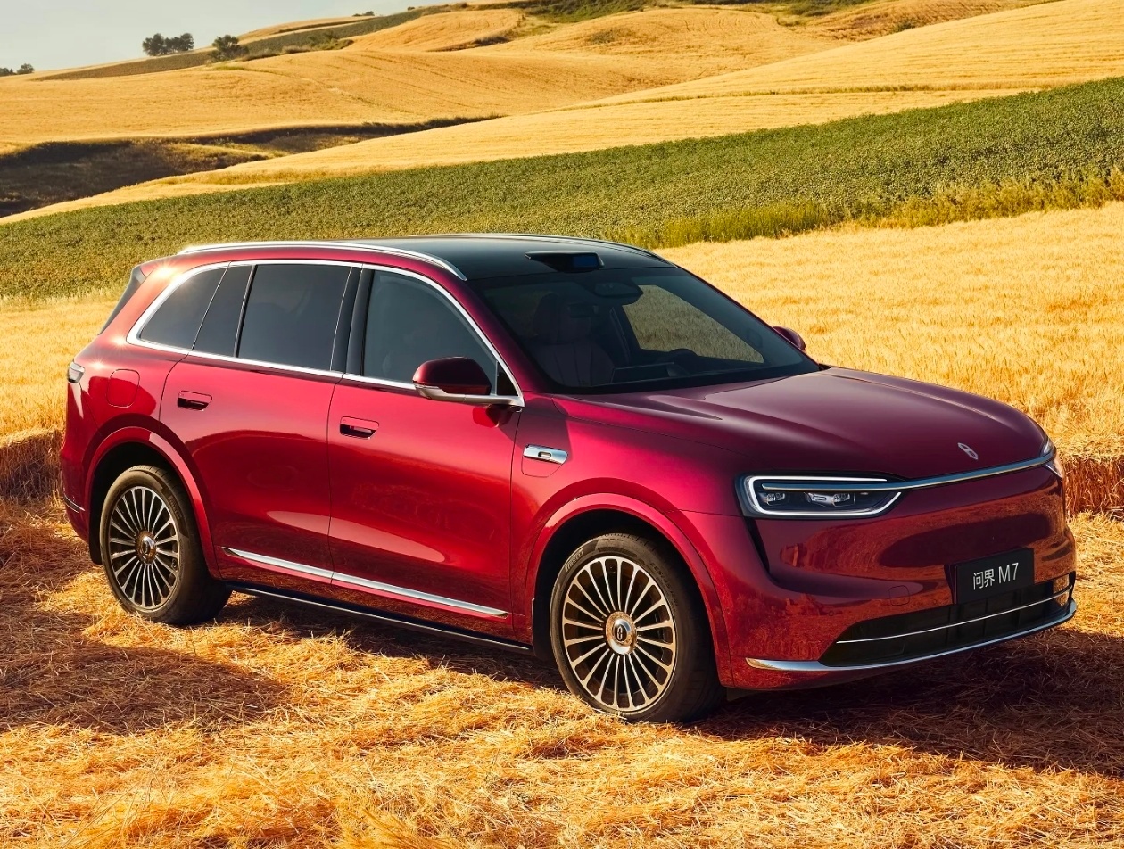 油价飙升加油站变大型停车场混动、增程车，油价便宜时候，我是油车，油价贵的时候，我