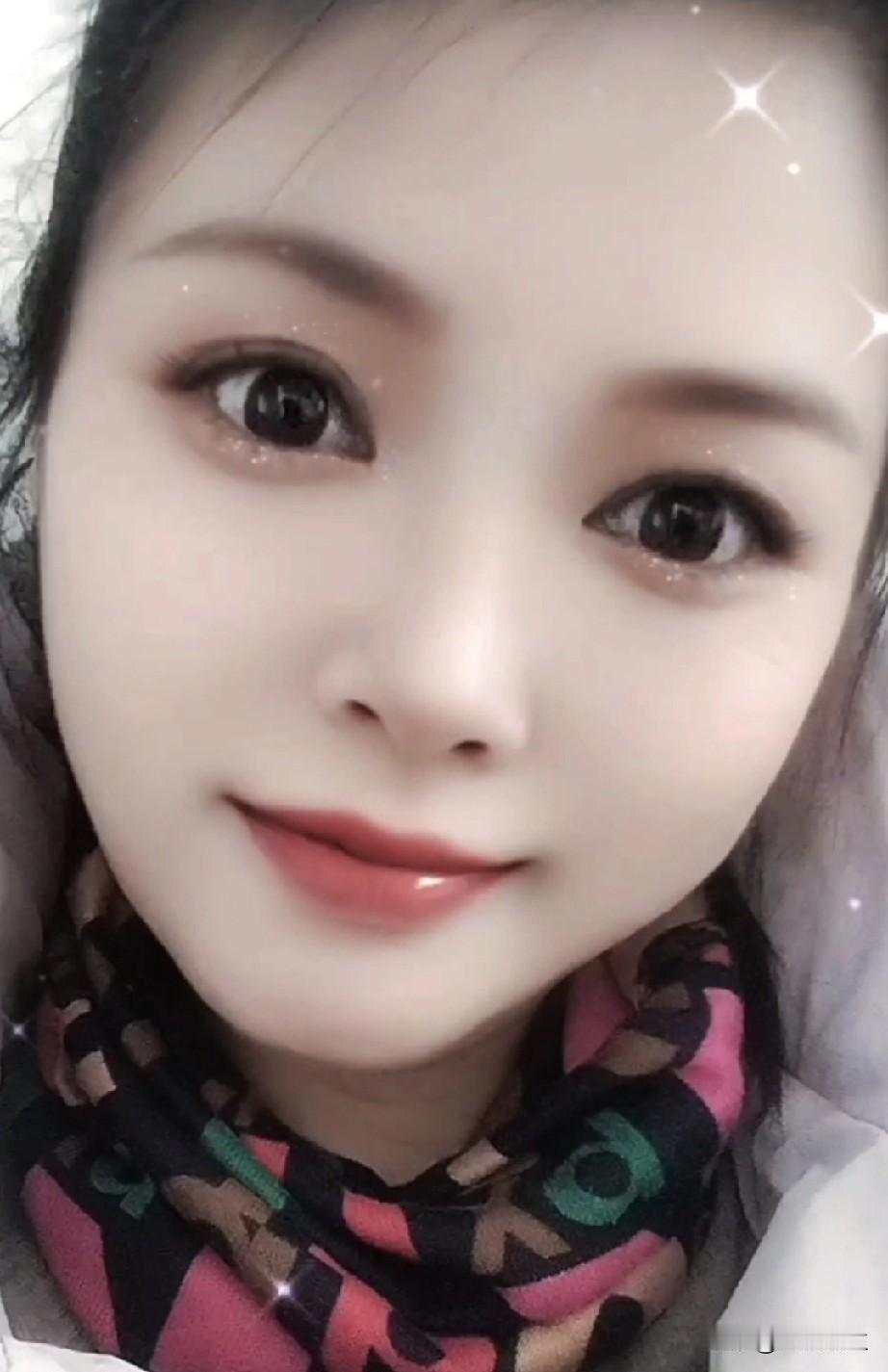 今天去单位填报年度考核表，我是一个认真的人，认真的总结，我也没从网上找，随便写了